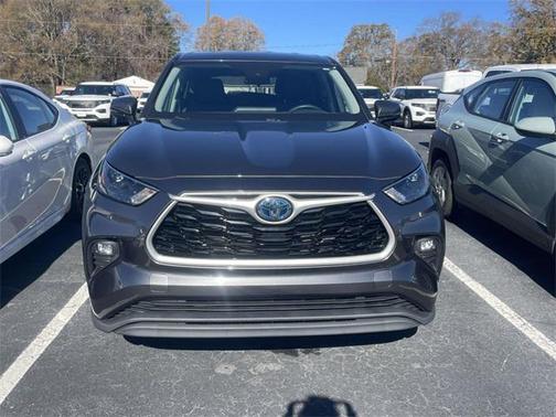 2023 Toyota Highlander Hybrid LE
