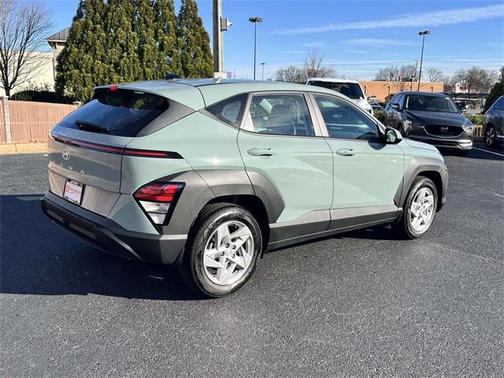 2025 Hyundai KONA SE