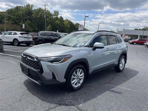 2022 Toyota Corolla Cross LE