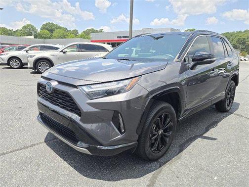 2022 Toyota RAV4 Hybrid SE