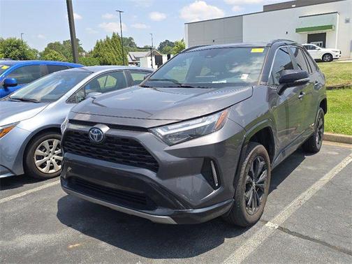 2022 Toyota RAV4 Hybrid SE