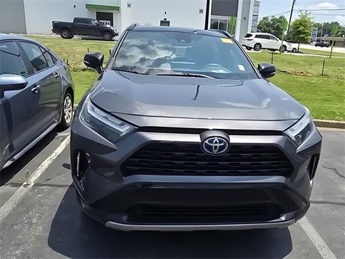 2022 Toyota RAV4 Hybrid SE