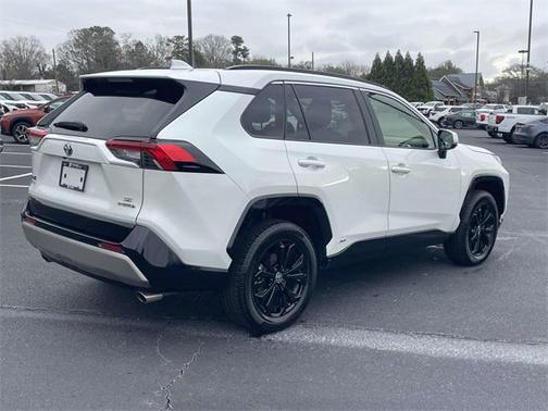 2024 Toyota RAV4 Hybrid SE