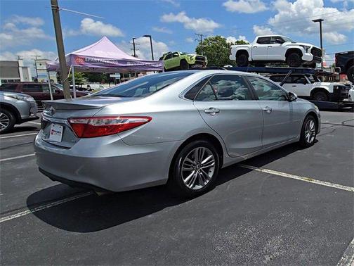 2016 Toyota Camry SE