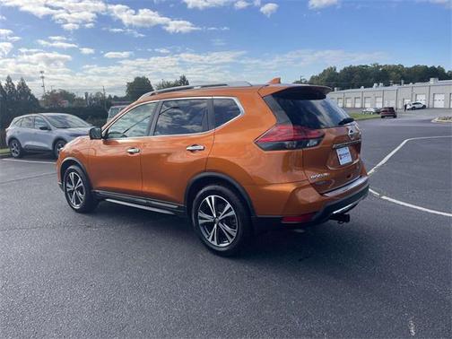 2017 Nissan Rogue SL