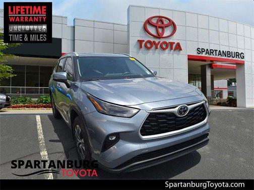 2024 Toyota Highlander XLE