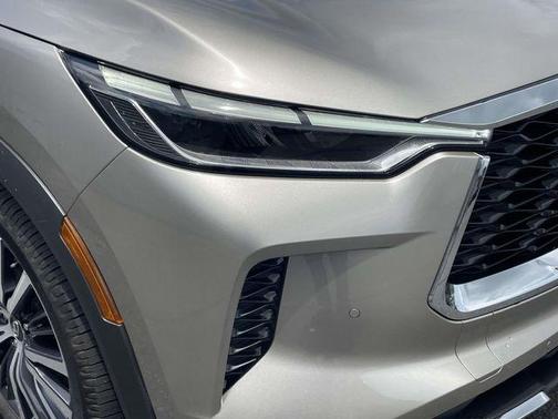 Warm Titanium/Black Obsidian 2022 INFINITI QX60 AUTOGRAPH