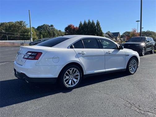 2019 Ford Taurus Limited