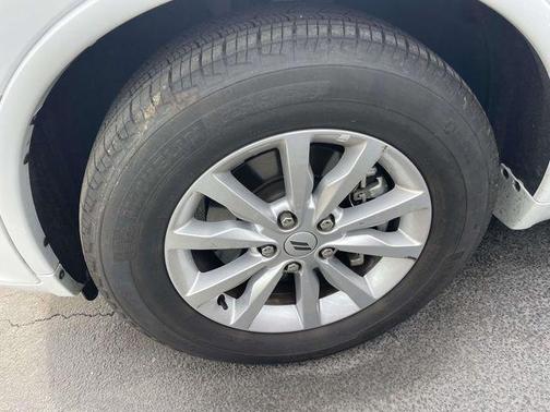 White Knuckle Clearcoat 2025 Dodge Durango GT RWD