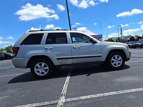 2009 Jeep Grand Cherokee Laredo
