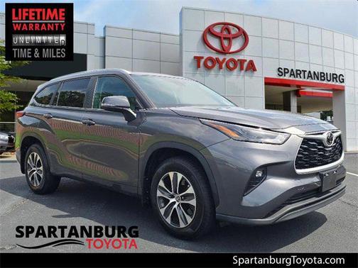 2023 Toyota Highlander XLE