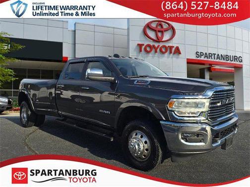 2022 RAM 3500 Laramie Crew Cab 4x4 8' Box