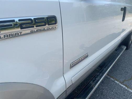 2005 Ford F-250 Lariat
