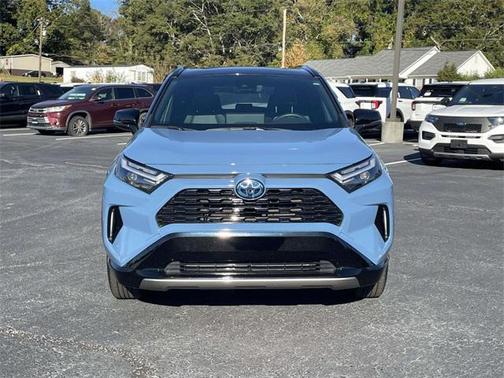 2023 Toyota RAV4 Hybrid SE