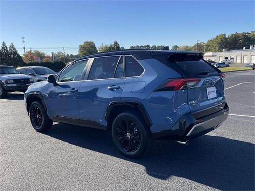 2023 Toyota RAV4 Hybrid SE