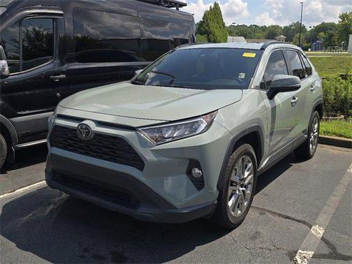 2020 Toyota RAV4 XLE Premium