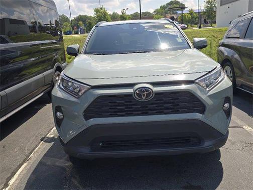 2020 Toyota RAV4 XLE Premium