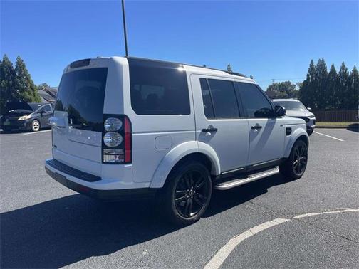 2016 Land Rover LR4 Base