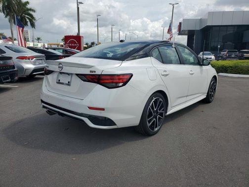 2025 Nissan Sentra SR