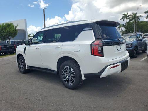 2025 Nissan Armada SL 2WD