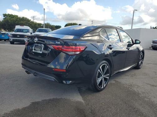 2022 Nissan Sentra SR