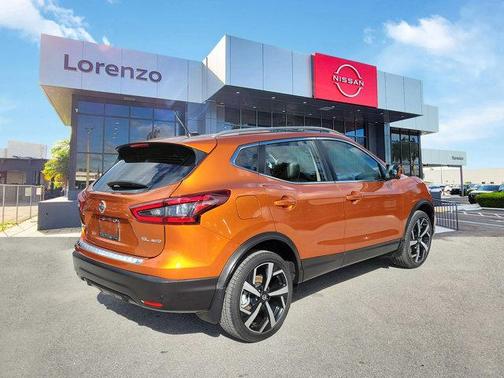2022 Nissan Rogue Sport SL