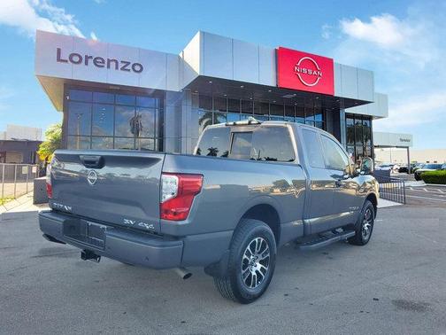 2024 Nissan Titan SV