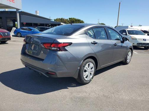 2025 Nissan Versa 1.6 S