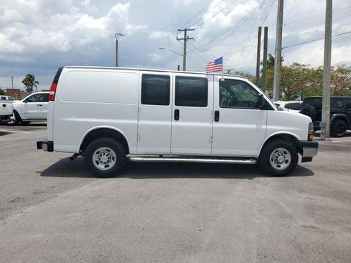2023 Chevrolet Express 2500 RWD 2500 Regular Wheelbase WT