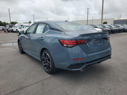 2025 Nissan Sentra SR