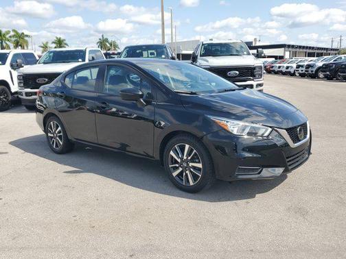 2021 Nissan Versa 1.6 SV