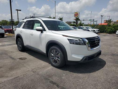 2025 Nissan Pathfinder SV FWD