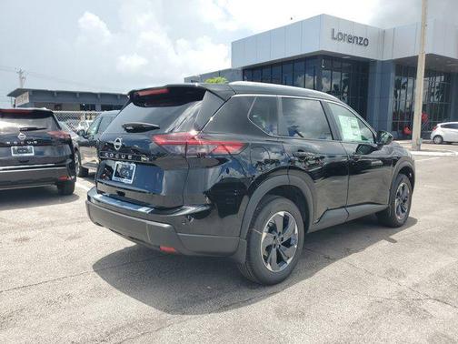 2025 Nissan Rogue SV