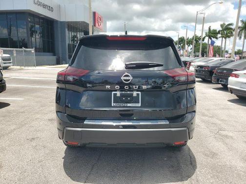 2025 Nissan Rogue SV