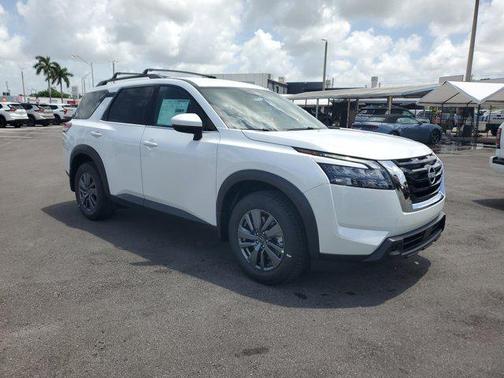 2025 Nissan Pathfinder SV FWD
