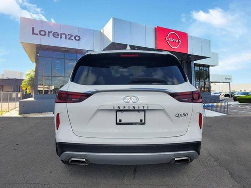 2024 INFINITI QX50 LUXE