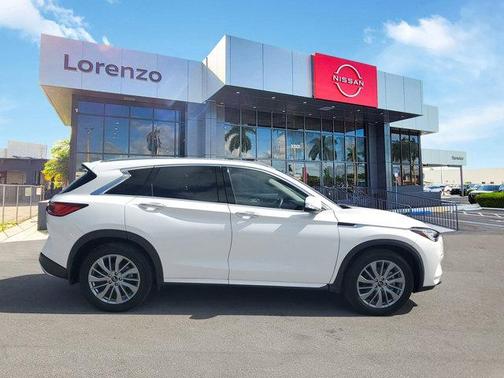 2024 INFINITI QX50 LUXE