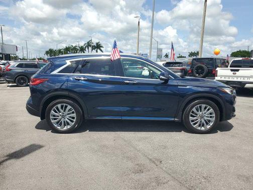 2024 INFINITI QX50 LUXE