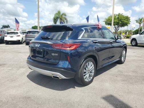 2024 INFINITI QX50 LUXE