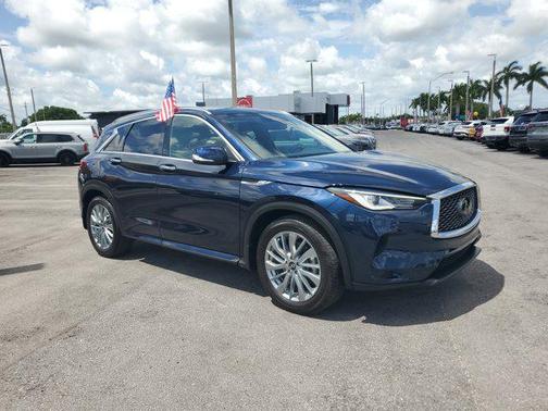 2024 INFINITI QX50 LUXE