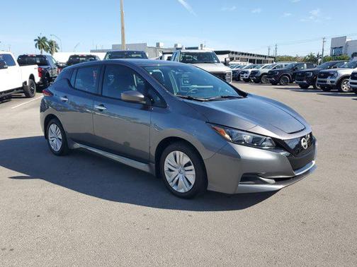 2023 Nissan Leaf S 40 kWh