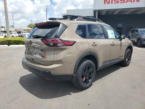 2025 Nissan Rogue Rock Creek