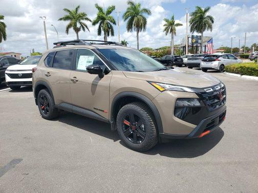 2025 Nissan Rogue Rock Creek
