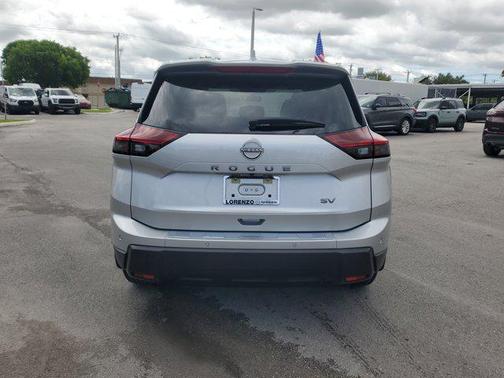 2024 Nissan Rogue SV