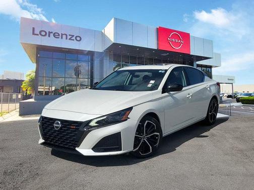 2023 Nissan Altima SR FWD