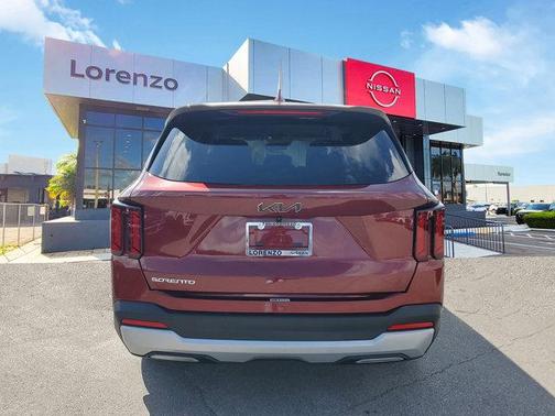 2024 Kia Sorento LX