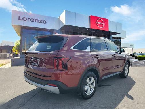 2024 Kia Sorento LX