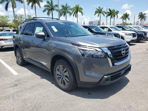 2025 Nissan Pathfinder SV FWD