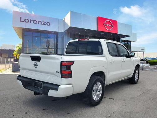 2022 Nissan Frontier SV