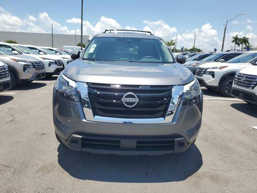 2025 Nissan Pathfinder SV FWD